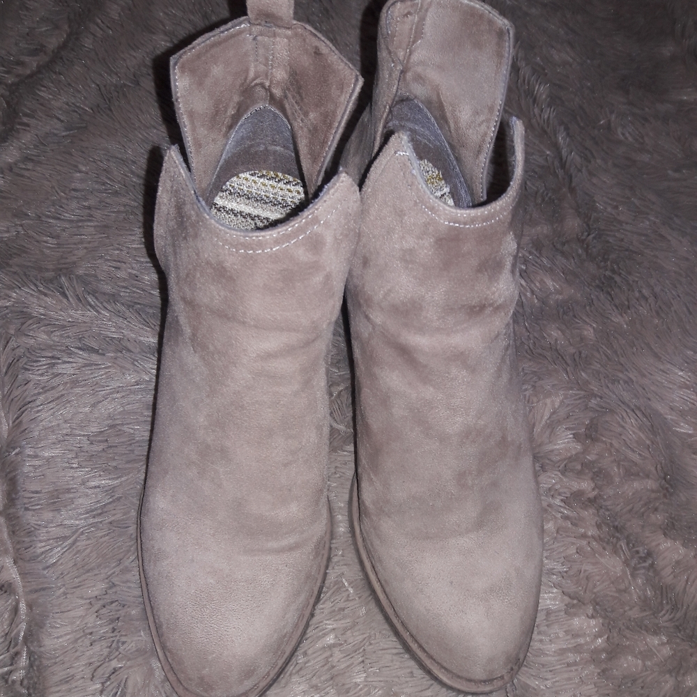 Sugar suede boots